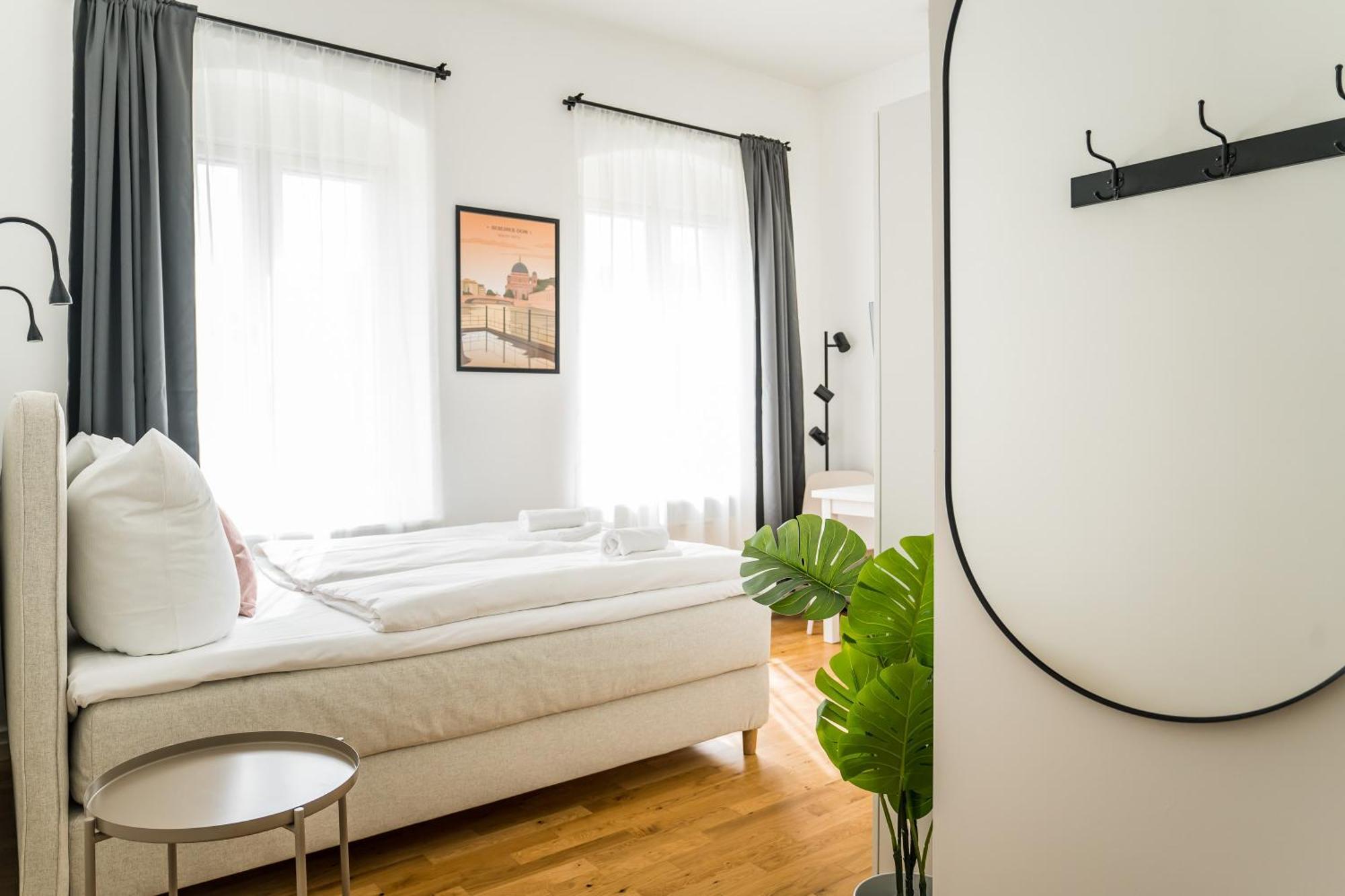 Homaris Apartments Schlueterstrasse Берлин Экстерьер фото
