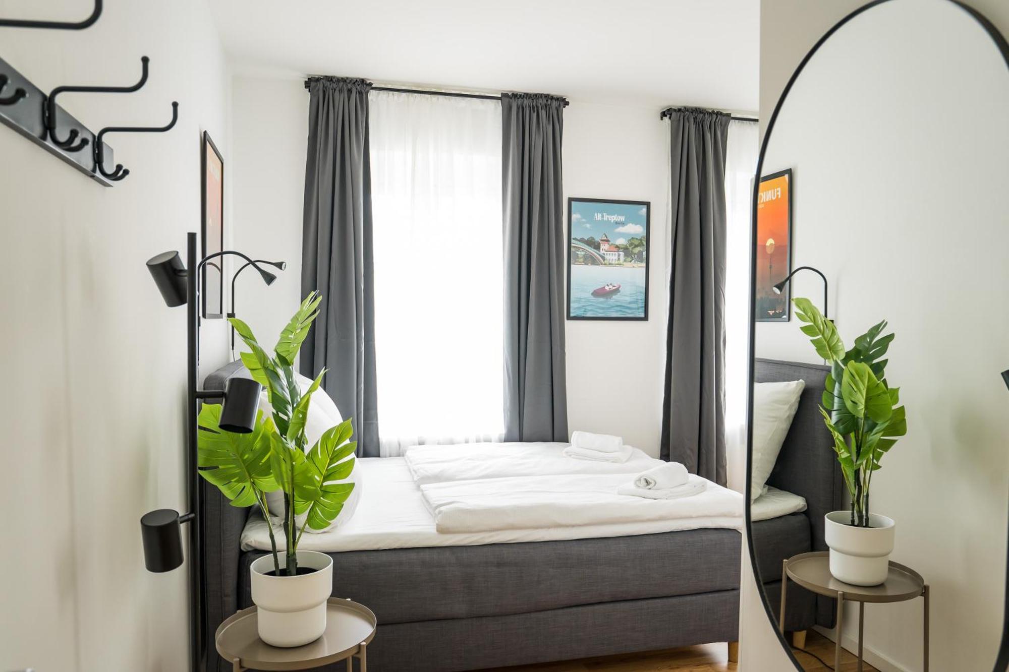Homaris Apartments Schlueterstrasse Берлин Экстерьер фото
