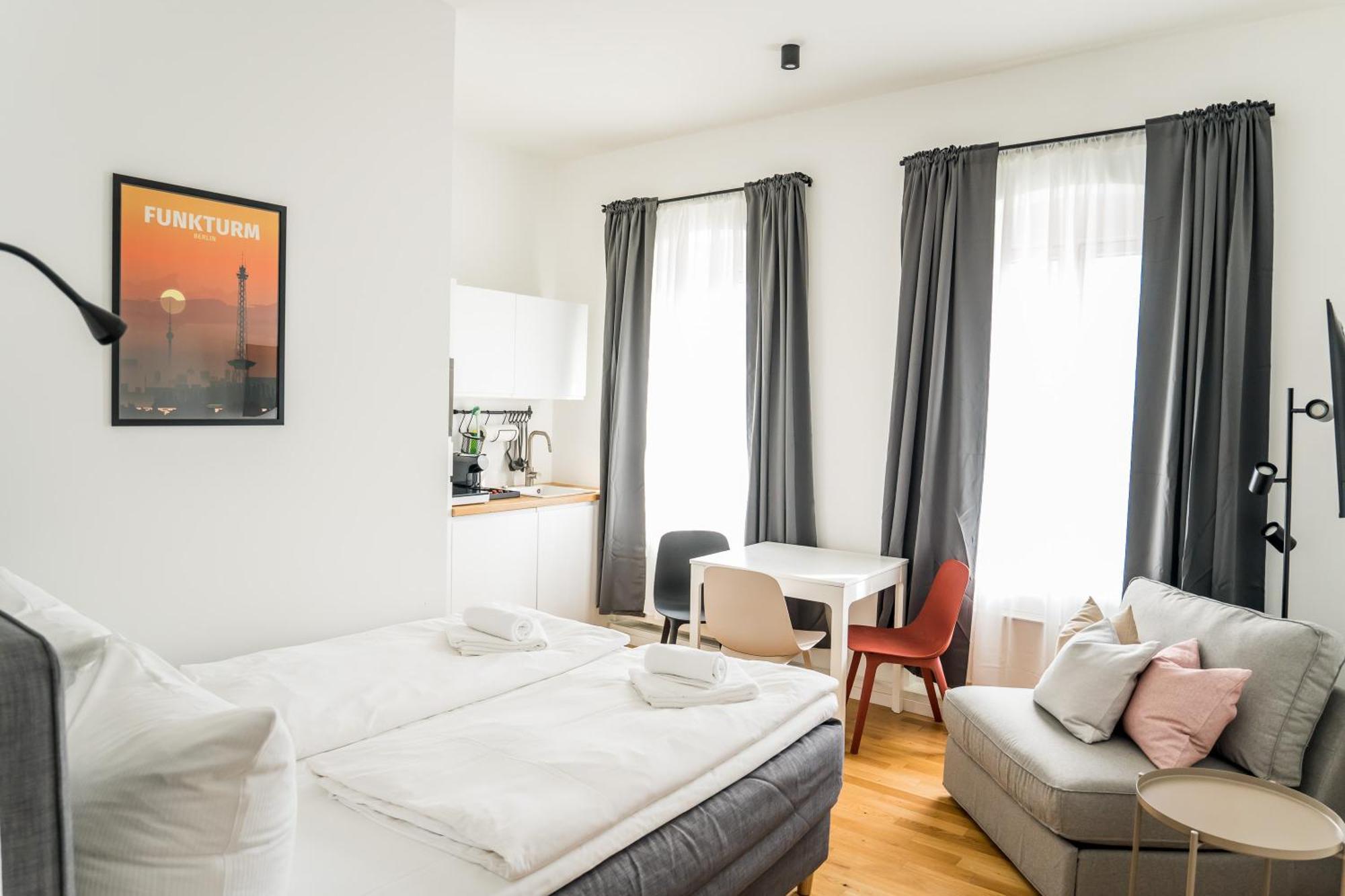 Homaris Apartments Schlueterstrasse Берлин Экстерьер фото